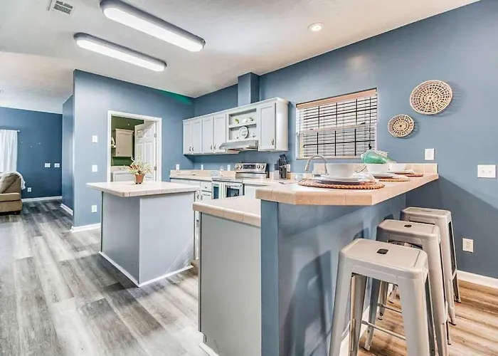 Private Patio & Close To Coastal Pensacola