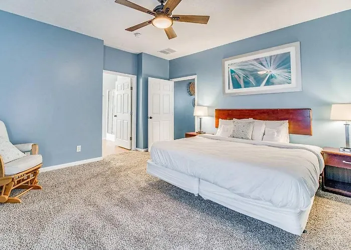 Holiday home Private Patio & Close To Coastal *